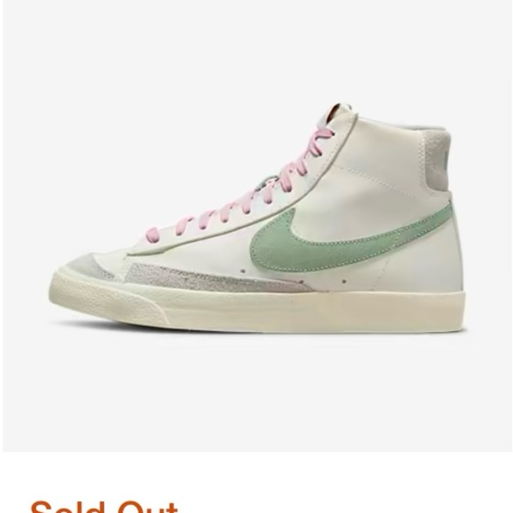 New (without the box) Mid Blazer 77